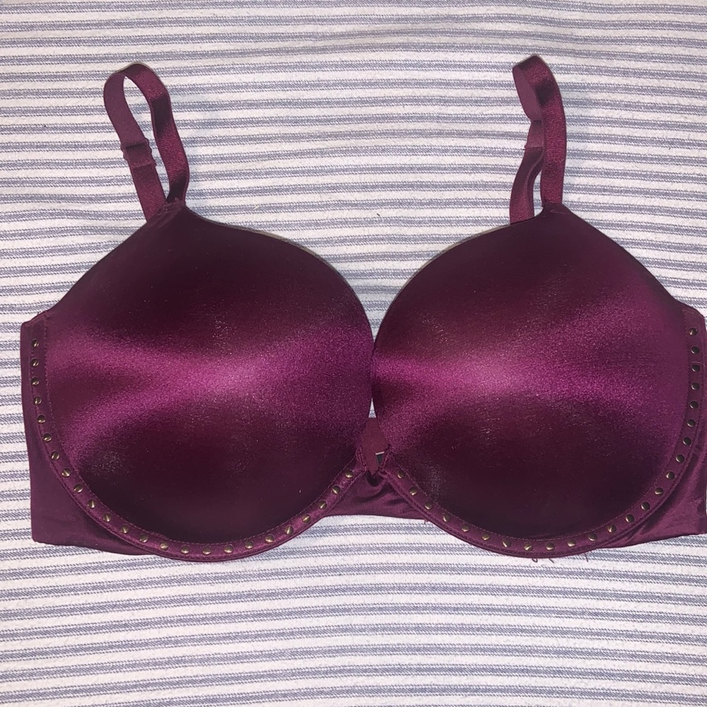 Maroon very sexy push up bra by Victoria’s Secret